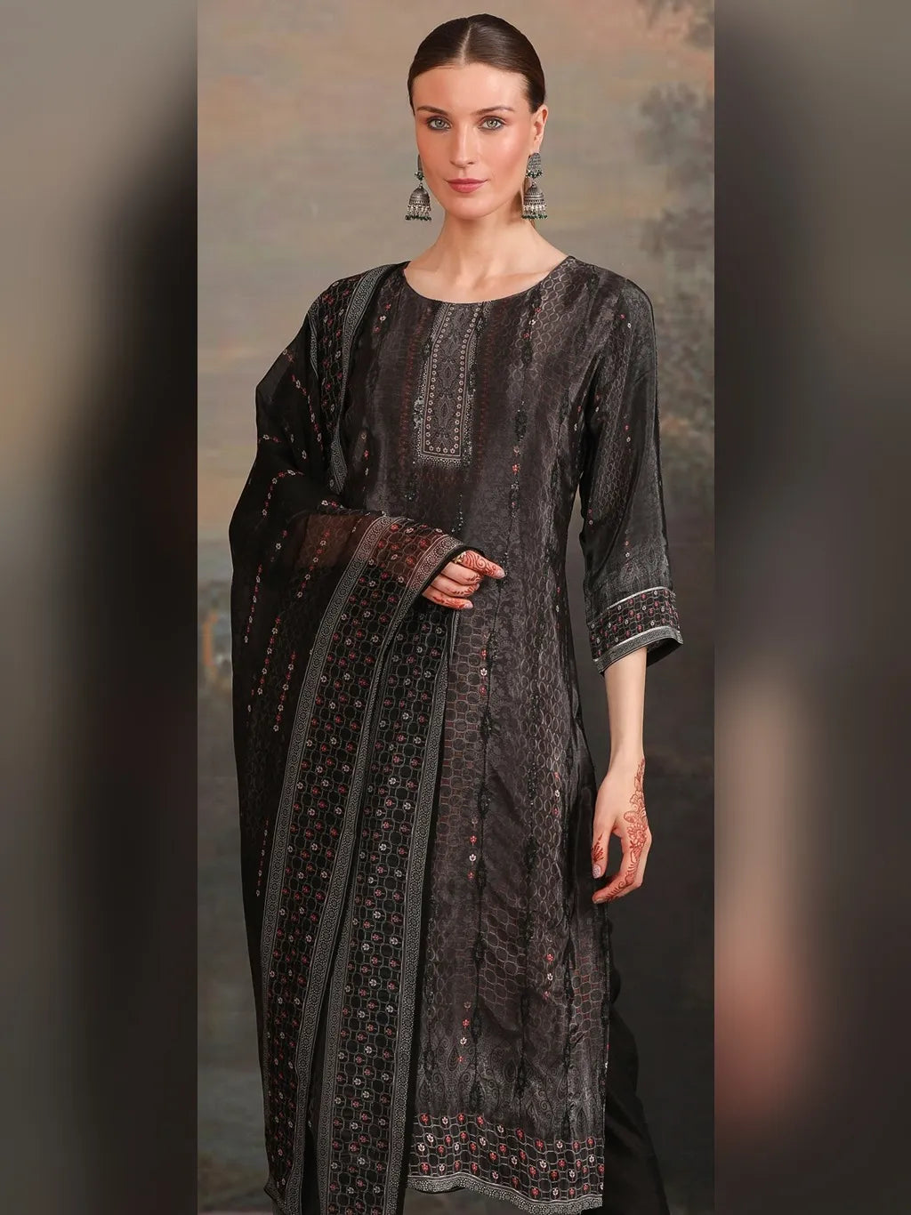 BLACK KURTI PANT DUPATTA