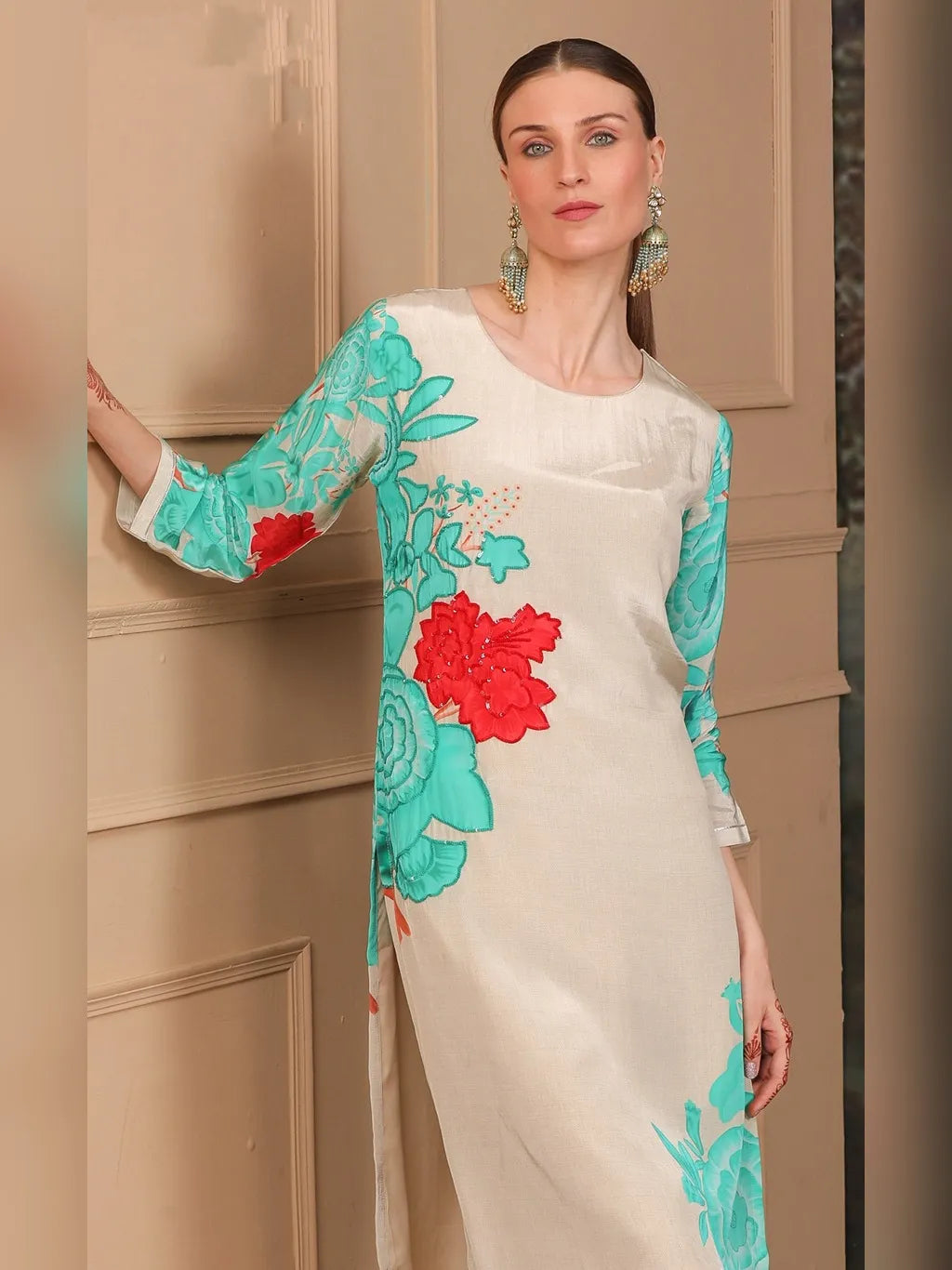 OFF-WHITE KURTI PANT