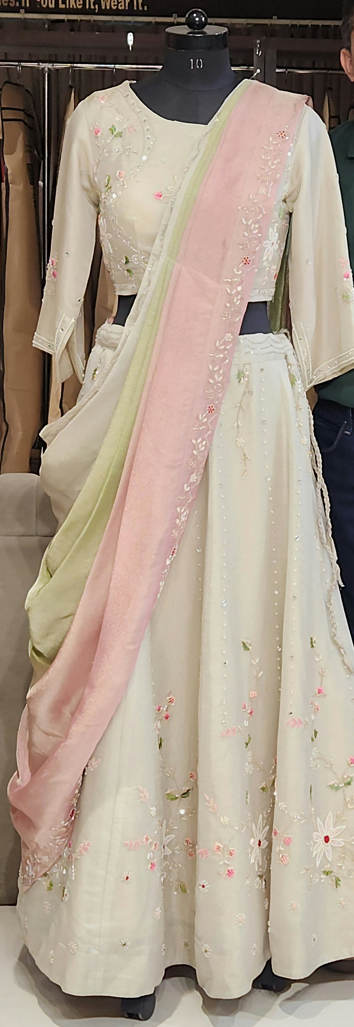Beige Drape Saree SCKL1534