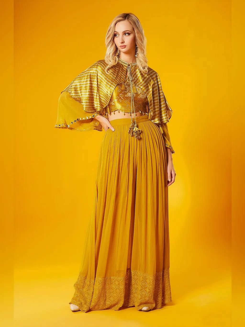 YELLOW PLAZO CROP TOP