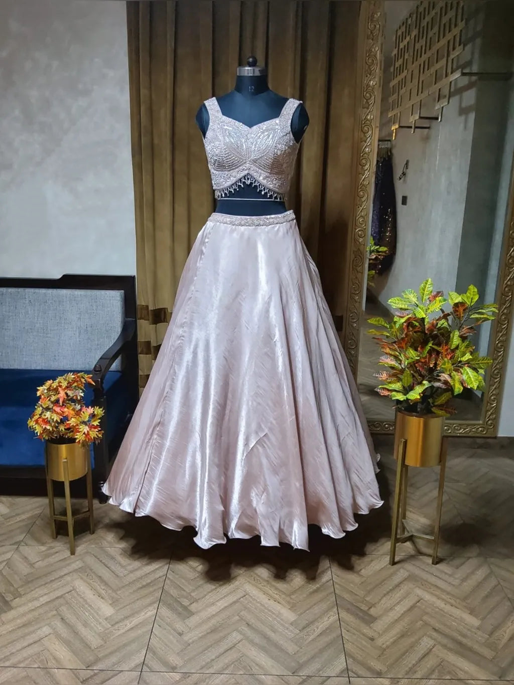 BEIGE CROP TOP SKIRT