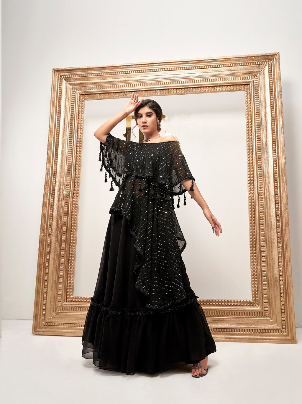 BLACK CROP TOP SKIRT