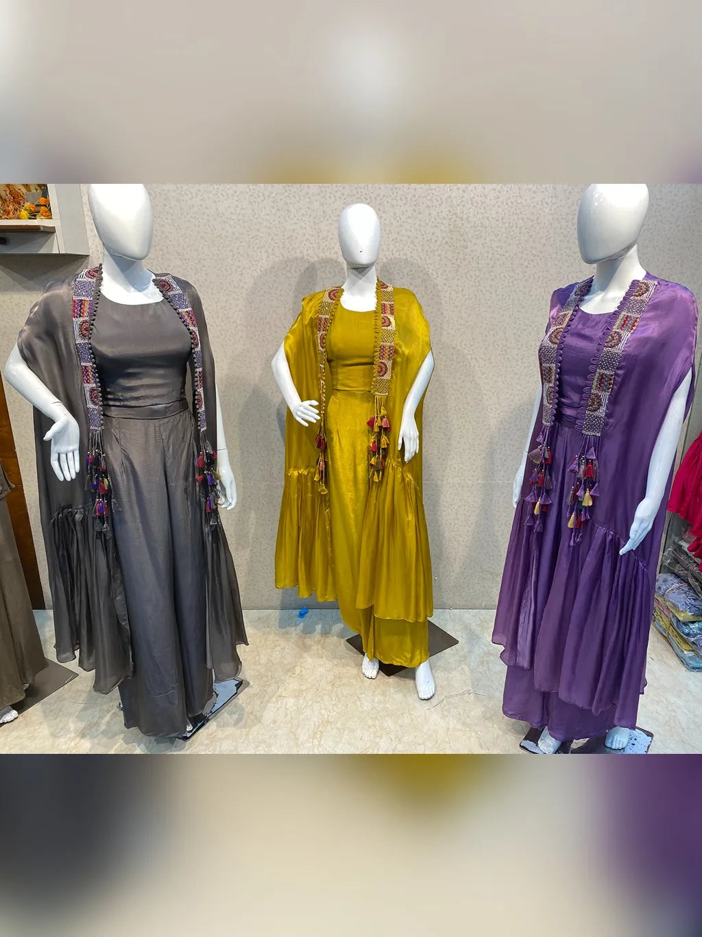 YELLOW PLAZO CROP TOP