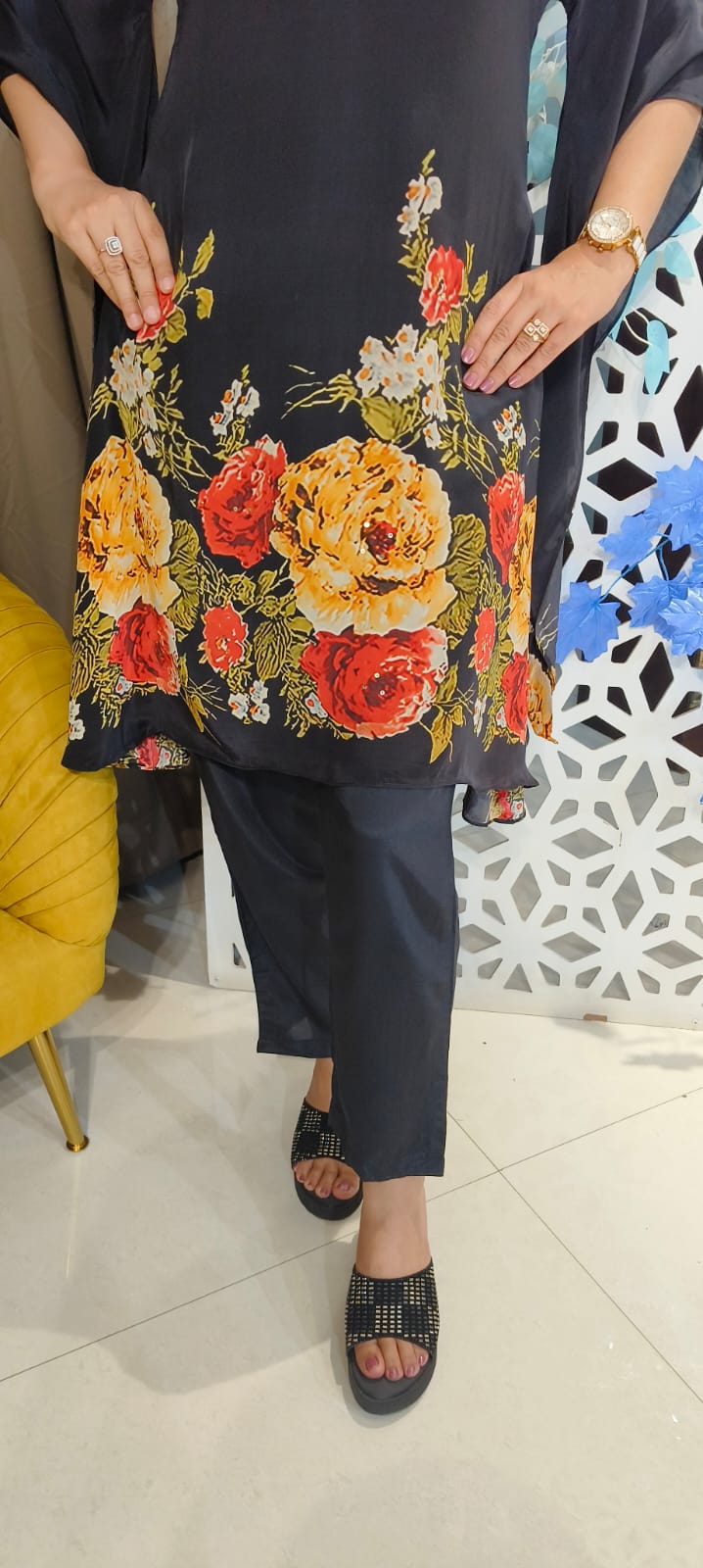 BLACK KURTI PANT