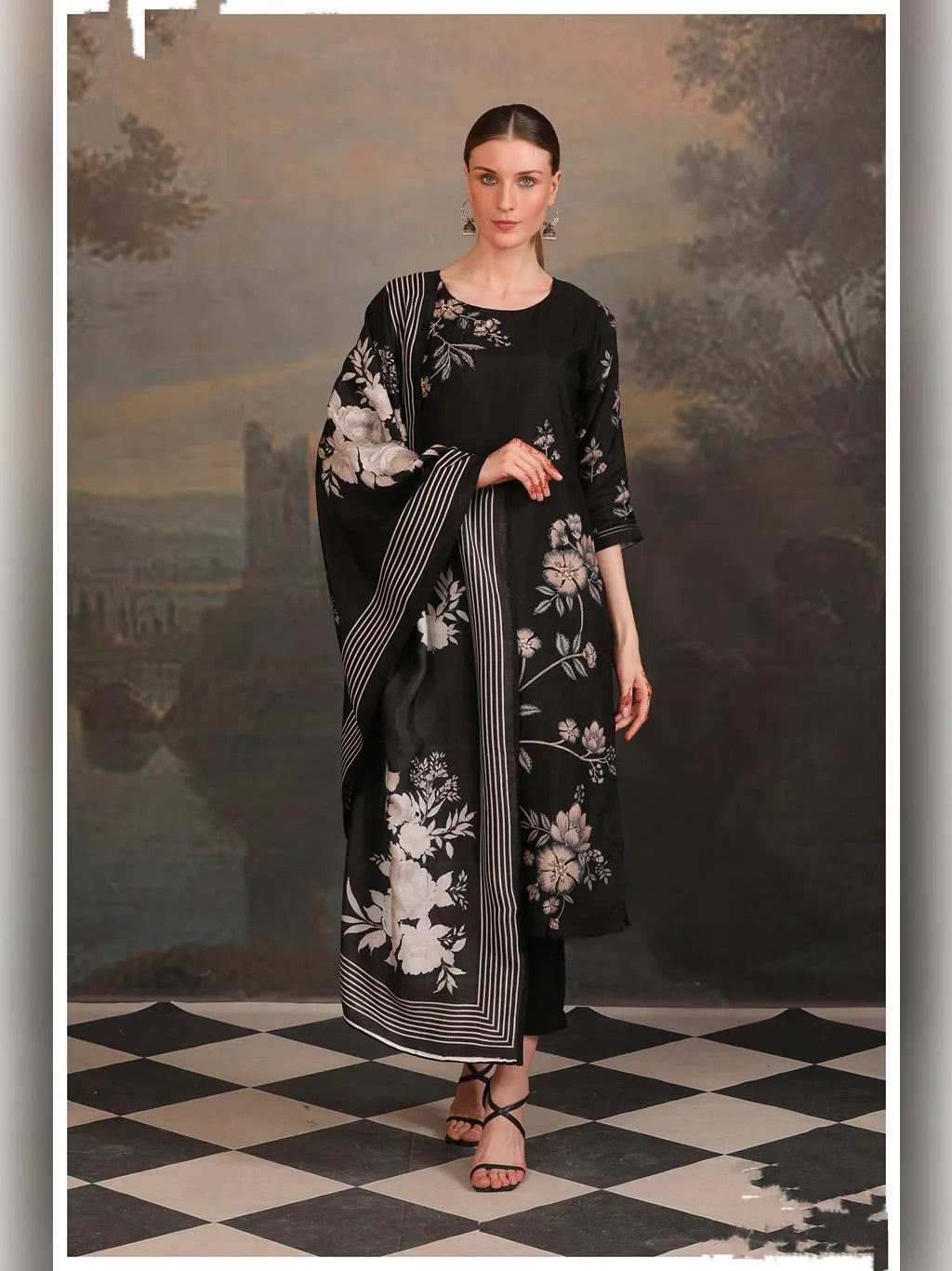 BLACK KURTI PANT DUPATTA