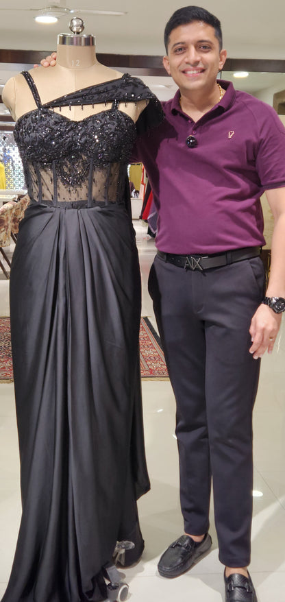 Black Gown DTA389