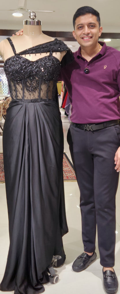 Black Gown DTA389