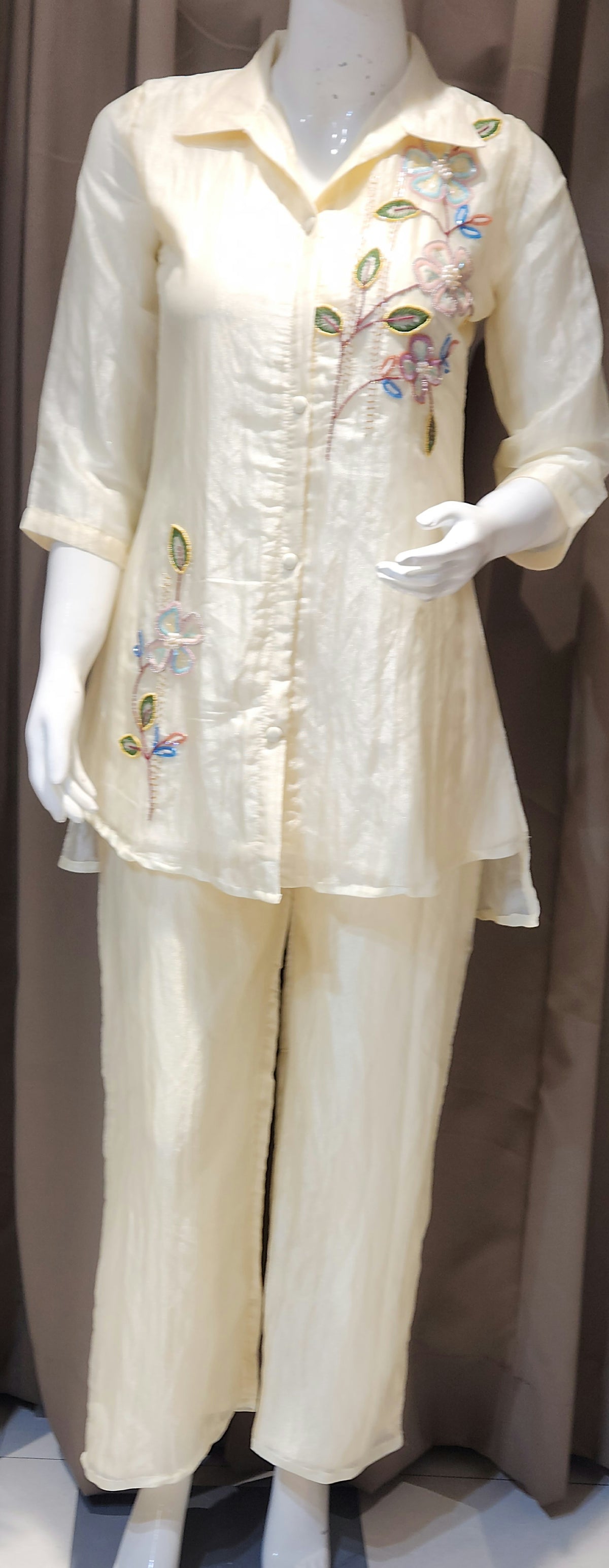 Ivory Co Ord SetDFM1816