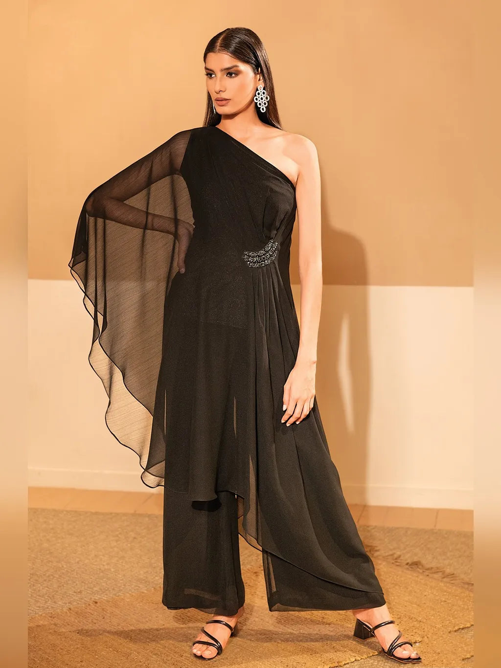 BLACK GOWN PARTY WEAR